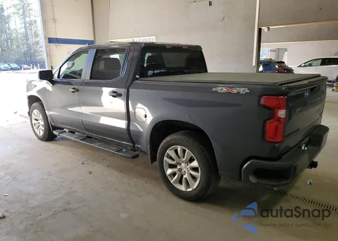 2021 Chevrolet Silverado K1500 Custom из США, поврежденный, VIN 1GCPYBEK1MZ364149